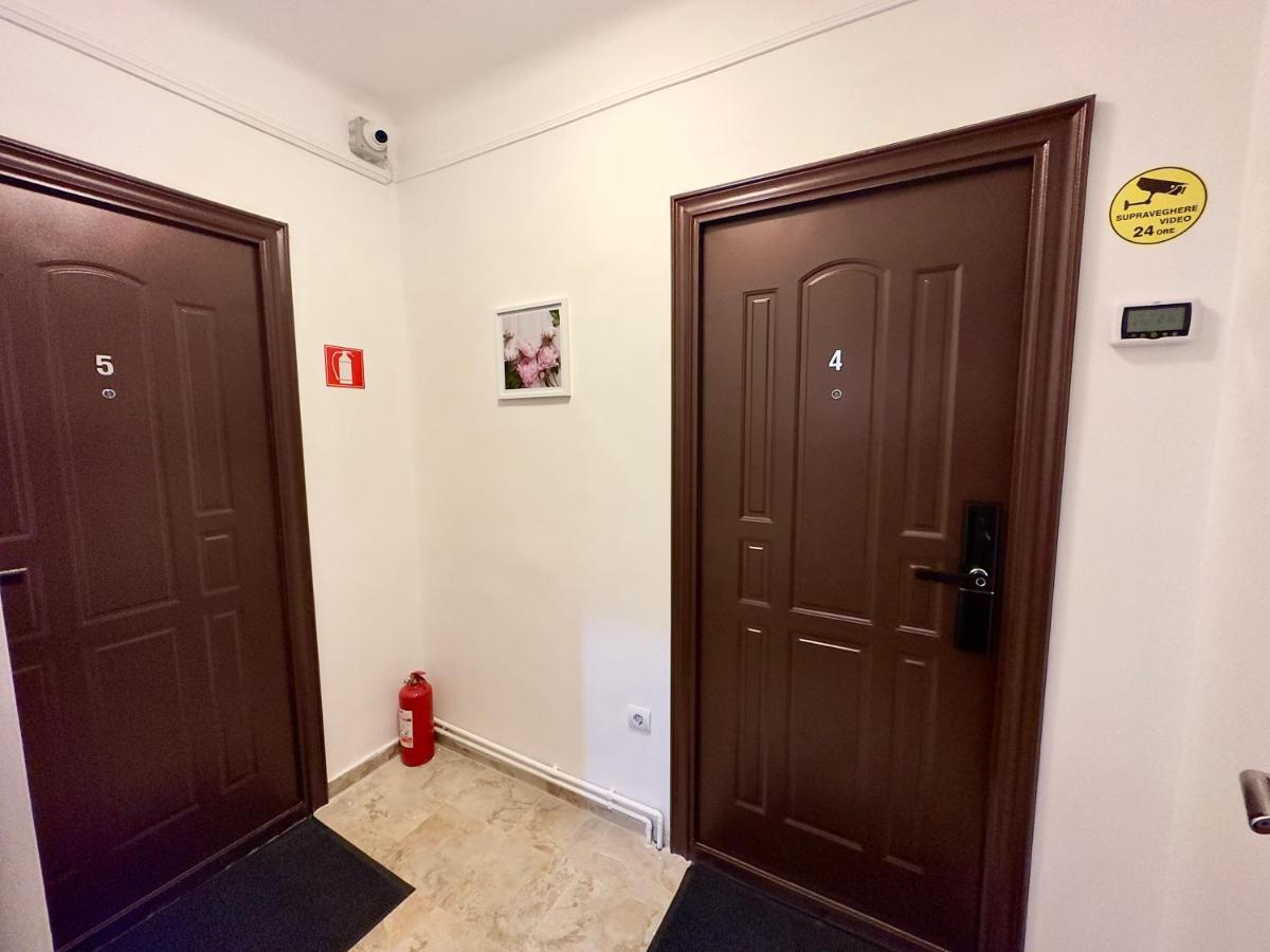 Downtown Victoria Apartments By Citybookings Βουκουρέστι Δωμάτιο φωτογραφία